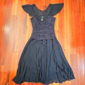 Sangria Elegant Black Dress Flutter Sleeves Ruched Bodice Sz:14 Midi Casual